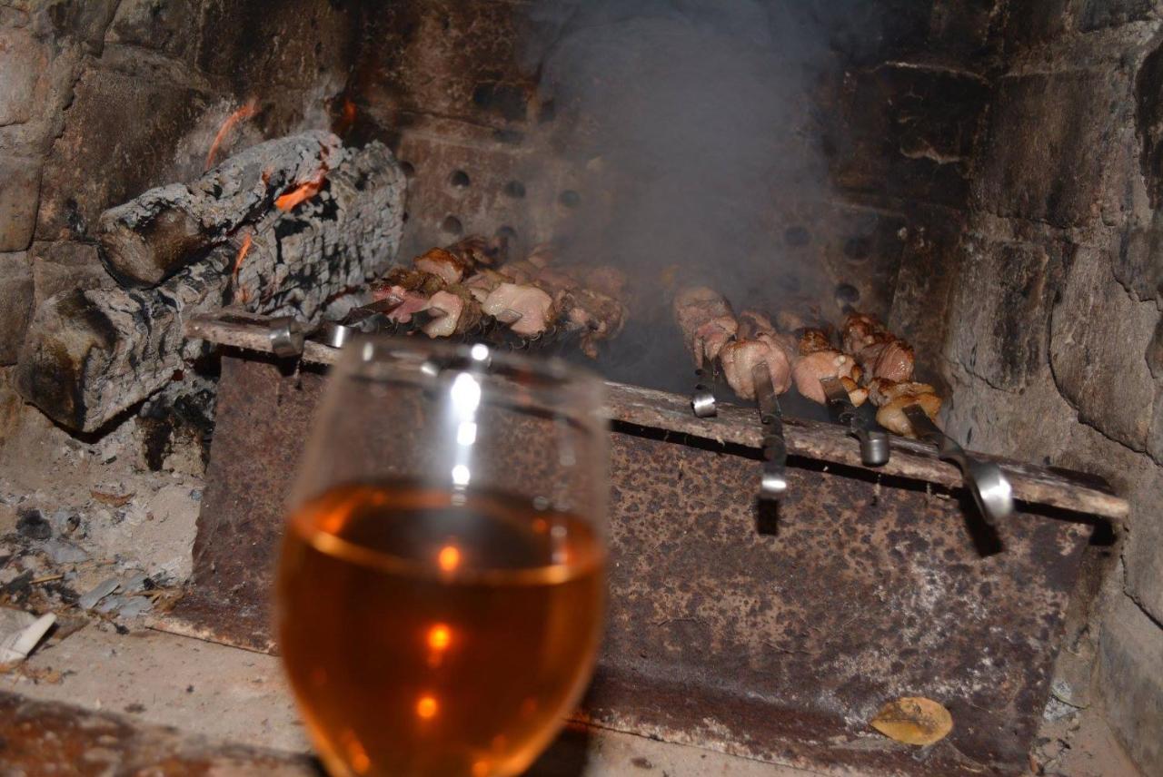 Guesthouse Giorgi Telavi Bagian luar foto