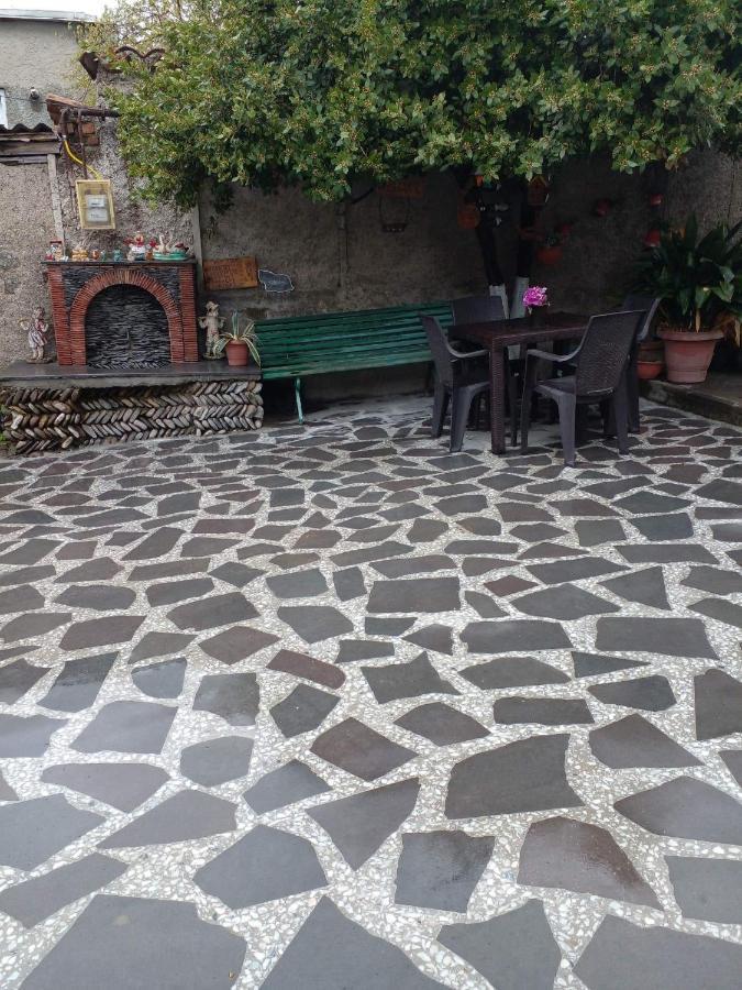 Guesthouse Giorgi Telavi Bagian luar foto