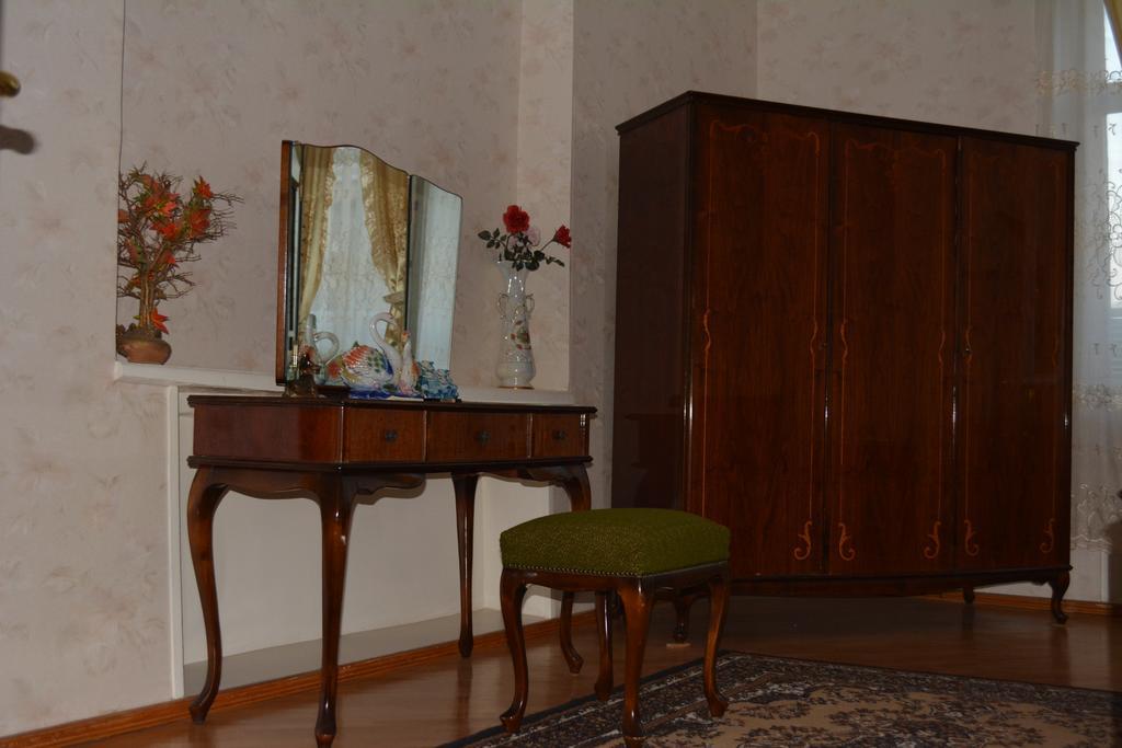 Guesthouse Giorgi Telavi Bagian luar foto