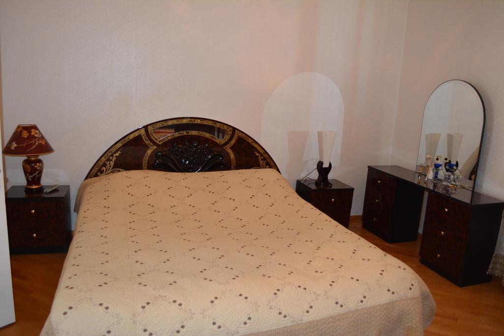 Guesthouse Giorgi Telavi Bagian luar foto