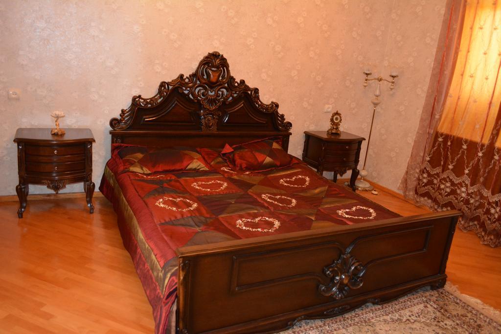 Guesthouse Giorgi Telavi Bagian luar foto